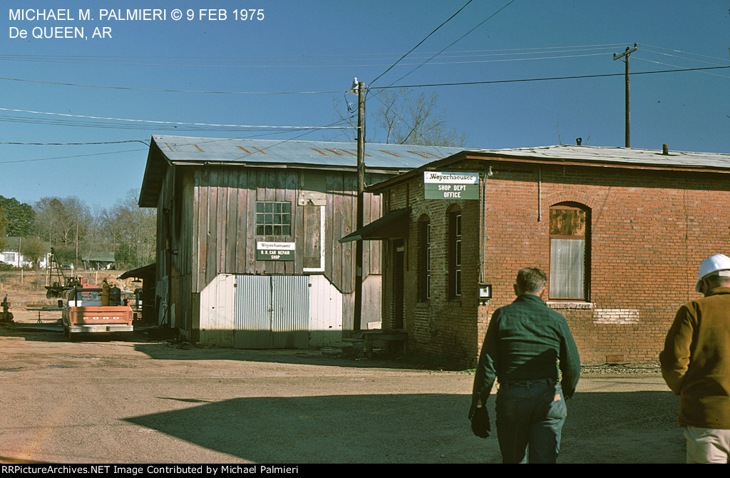 Weyerhaeuser Car Repair Shop